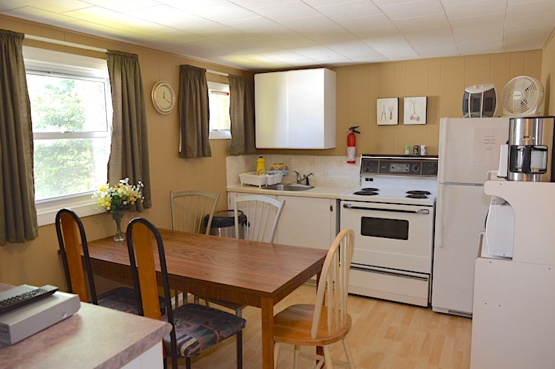 Cottage Rental, Doran Bay Resort, Iroquois,Ontario,Canada Cottage 1